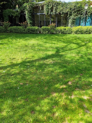 Design-Apartment, Gartenblick (MAISON DU JARDIN) | Babybetten, kostenloses WLAN, Bettwäsche