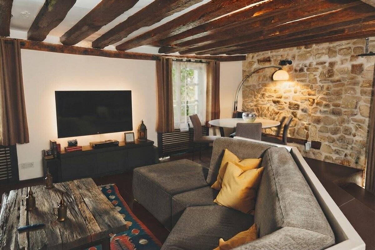 Design Apartment, Balcony (APPARTEMENT MONSIEUR DE MAUPERCHE) | Living area