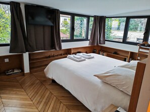 Suite Studio Designe (MAISON GLORIETTE) | Soundproofing, free WiFi, bed sheets - villa raspail (Ivry-sur-Seine)
