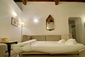 1 makuuhuone, silitysrauta/-lauta, ilmainen Wi-Fi, vuodevaatteet