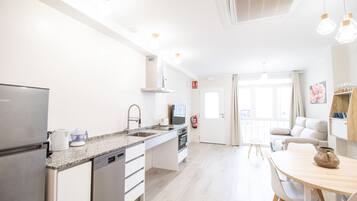 Fridge, microwave, oven, dishwasher