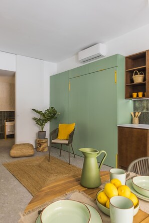 Interior - Green by Concept Flats (Valencia)