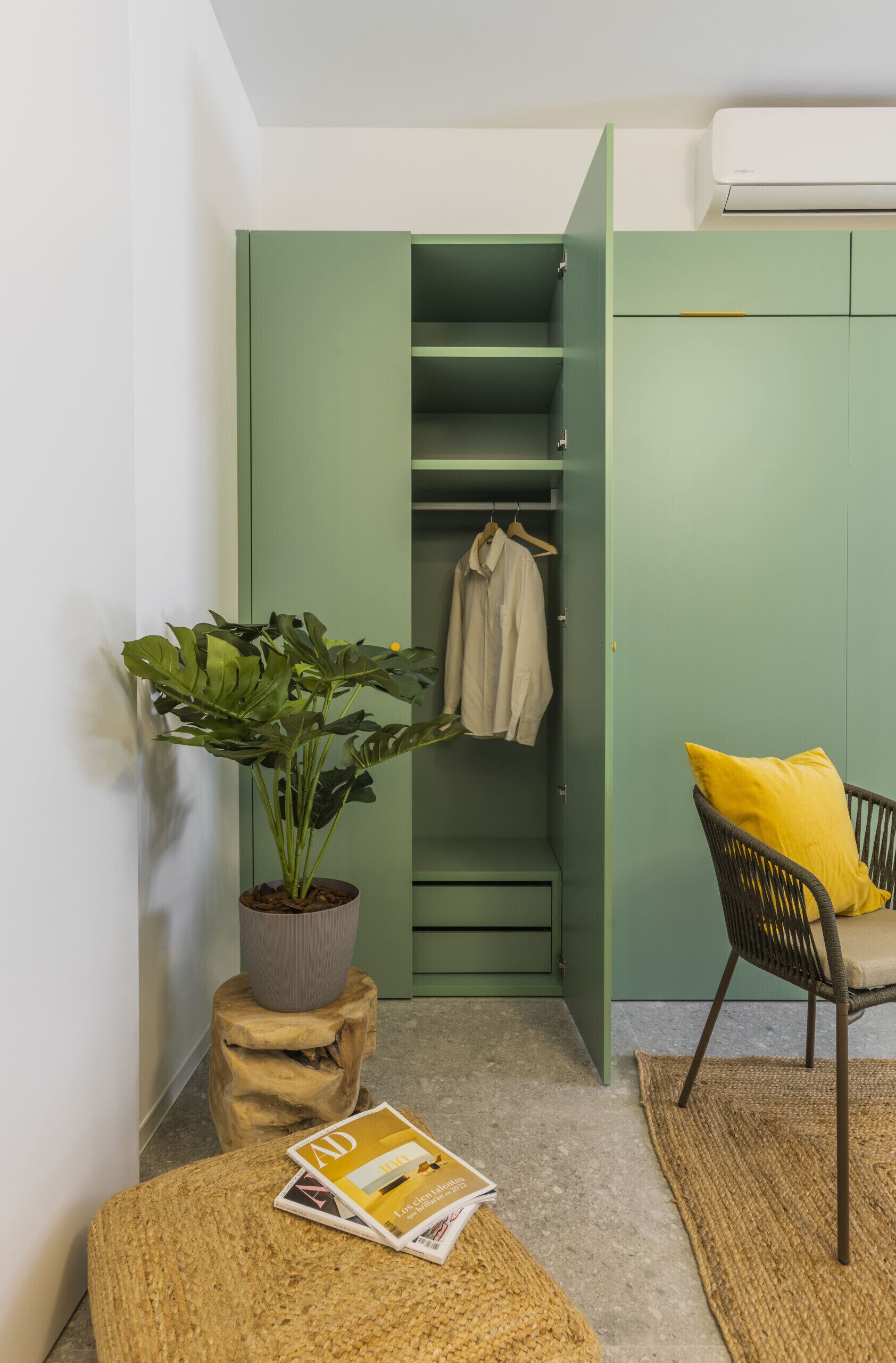 المنشأة من الداخل