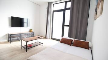 Iron/ironing board, free WiFi, bed sheets, wheelchair access