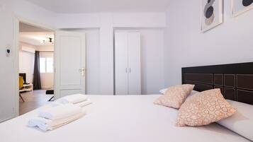 2 habitaciones, tabla de planchar con plancha y wifi gratis