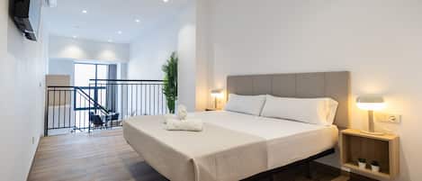 Iron/ironing board, free WiFi, bed sheets