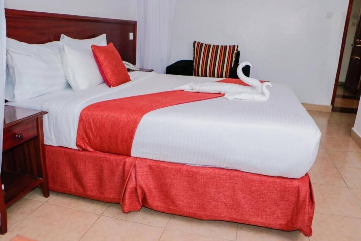 Superior Single Room, Pool View | Free WiFi