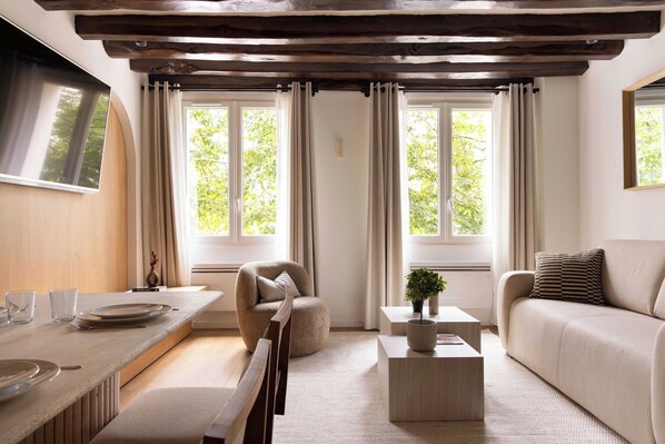 Apartment | Living area