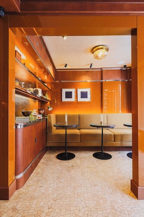 Apartment | Dining