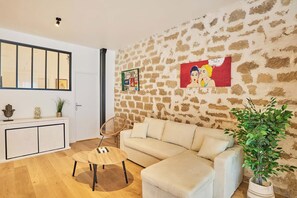 Apartment | Living area