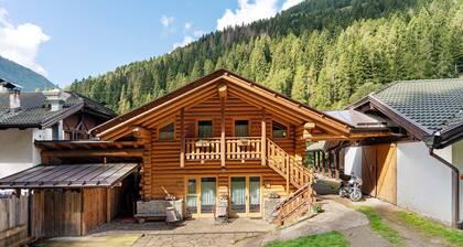 Room 'Lavanda' with Mountain View, Shared Garden and Wi-Fi