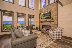 Smart TV, fireplace, offices - Fantastic View|HotTub|Theater|Pool Table|Indr Pool (Sevierville)