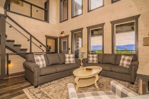 Smart TV, fireplace, offices