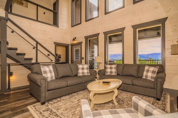 Smart TV, fireplace, offices - Fantastic View|Theater|Indr Pool|Pool Table|HotTub (Sevierville)