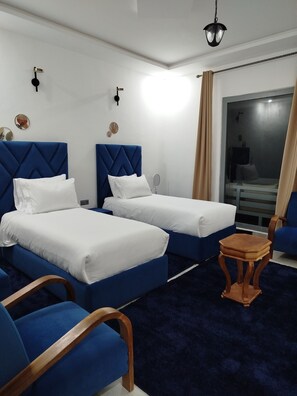 熨斗/熨衣板、WiFi、床单
