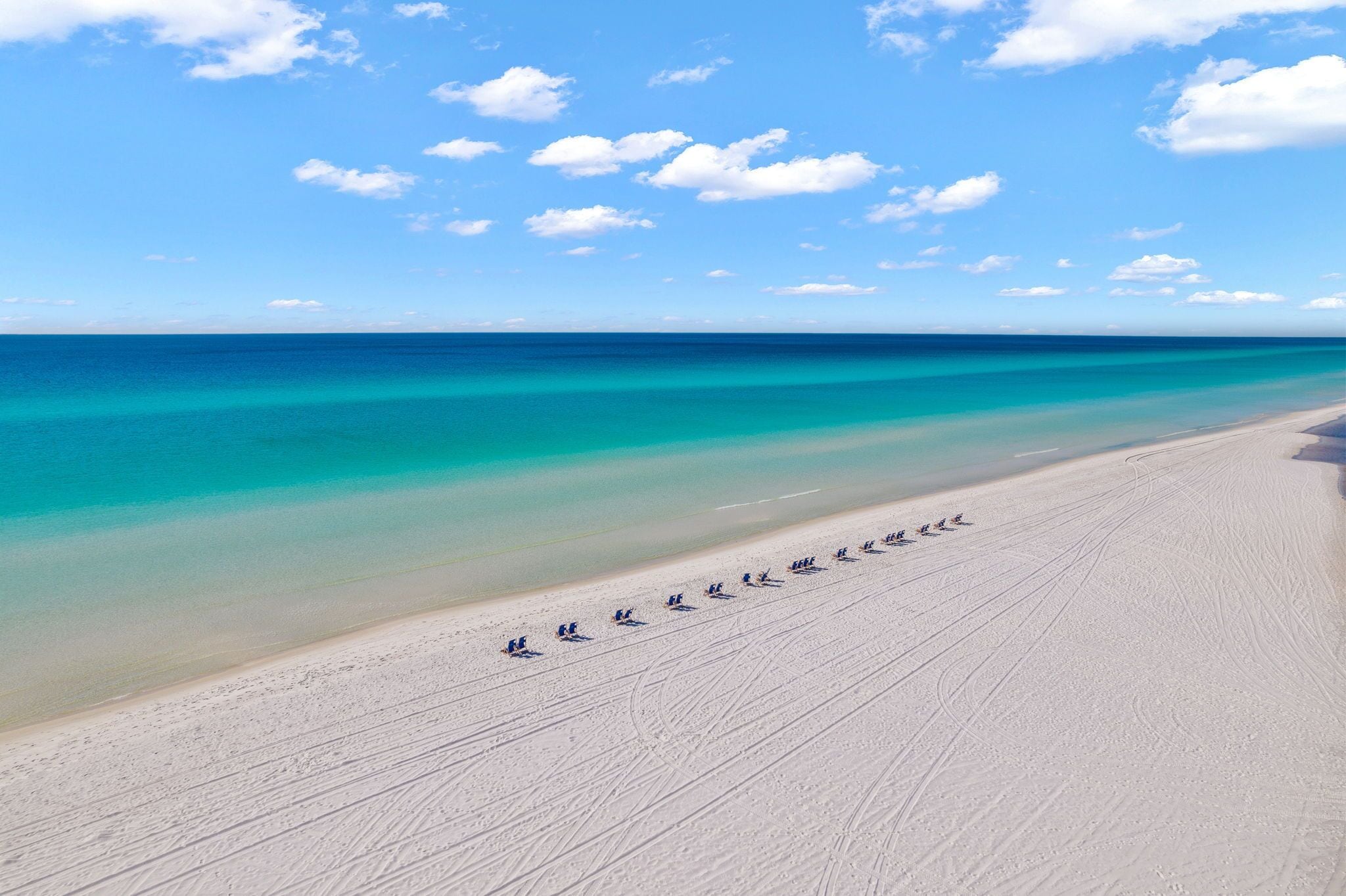 بالقرب من الشاطئ