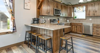 Secluded Wine Retreat | Game Room | Sauna/Firepit