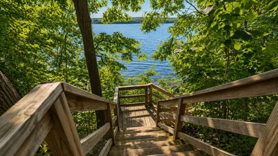 Private Keuka Lake Access | Dock | FLX Wineries