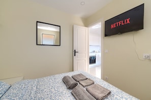 1 bedroom, iron/ironing board, WiFi