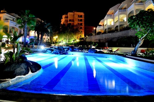 Vacation Apartment 'Michelangelo Resort 215' with Shared Garden, Balcony and Air Conditioning