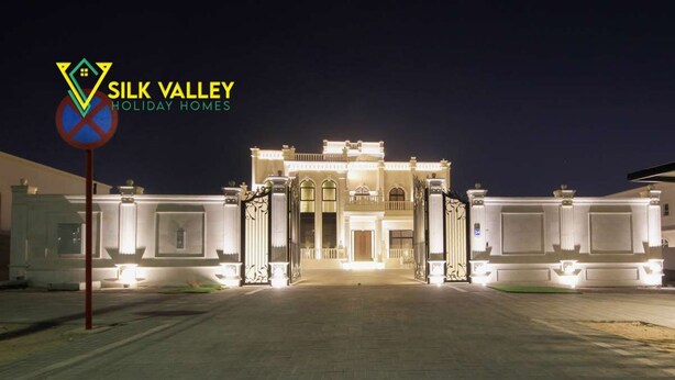 Unclassified image, 1 of 24, button - Silk Valley-Royal 6 Bedrooms Mansion  (Abu Dhabi)
