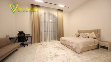 Villa | Laptopgeeigneter Arbeitsplatz, Bügeleisen/Bügelbrett, kostenloses WLAN