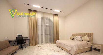 Silk Valley-Royal 6 Bedrooms Mansion