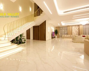 Unclassified image, 2 of 24, button - Silk Valley-Royal 6 Bedrooms Mansion  (Abu Dhabi)