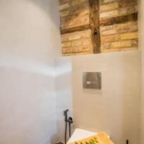 Suite, Smoking | 4 bedrooms