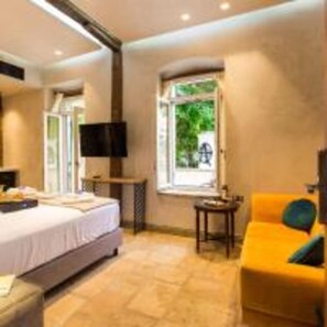 Suite, Smoking | 4 bedrooms