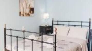 Apartment, Smoking | 4 bedrooms