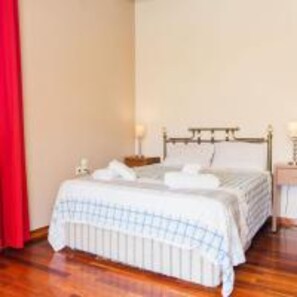 Apartment, Smoking | 4 bedrooms
