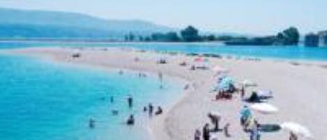 Appartement, fumeurs | 8 chambres, chambres insonorisées