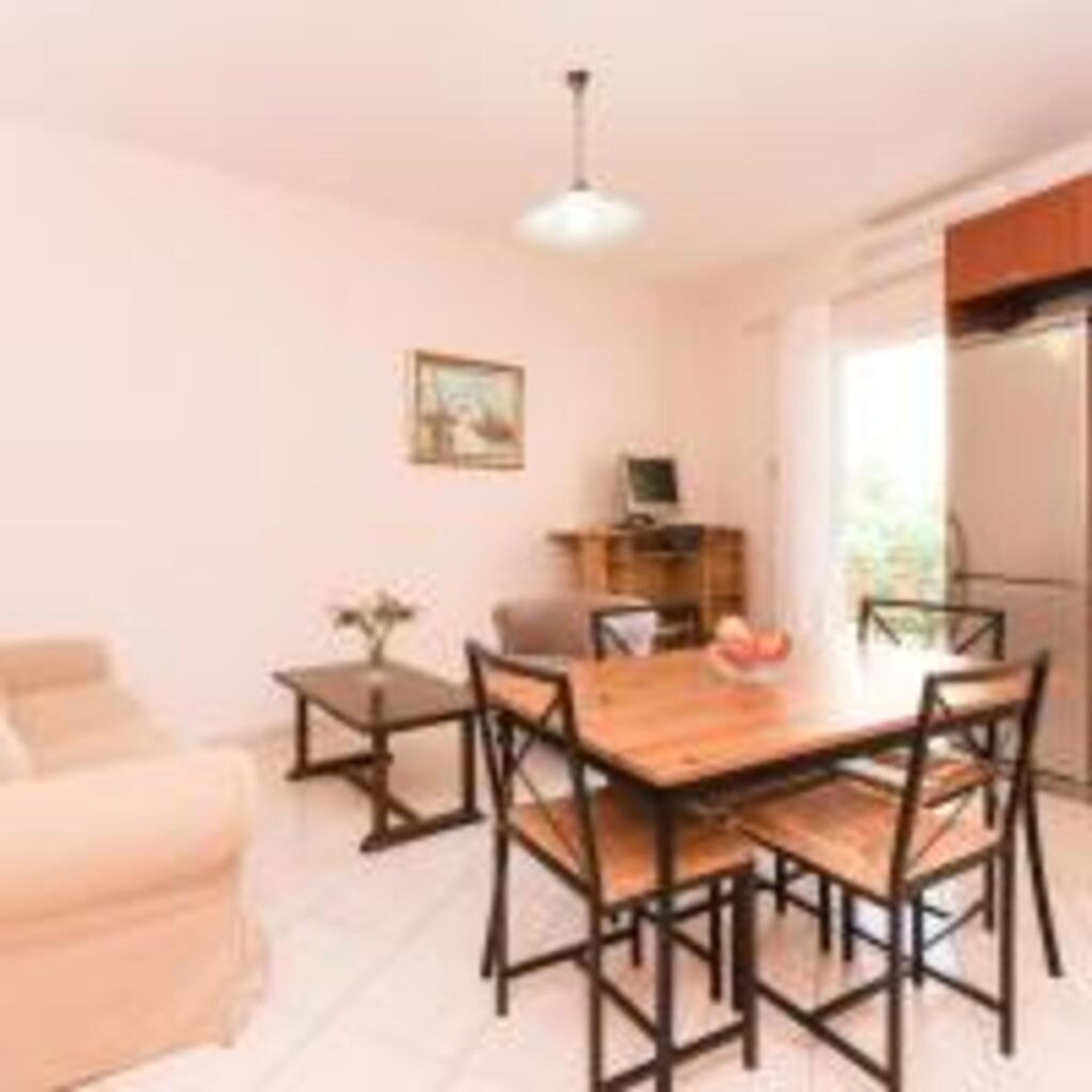 Apartamento, fumadores | 8 dormitorios y sistema de insonorización