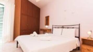 Apartemen, Boleh Merokok | 8 kamar tidur dan kedap suara