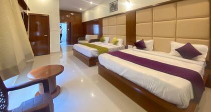 New Crown Plaza