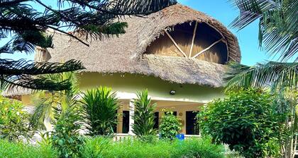 3-bedroom villa for long term rental in enchanting Diani Beach with AC