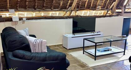 3-bedroom villa in enchanting Diani Beach with AC
