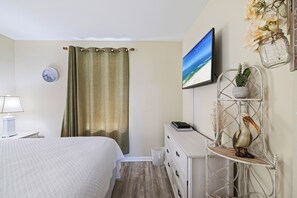 1 dormitorio, tabla de planchar con plancha, wifi gratis y ropa de cama
