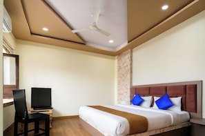 Deluxe Room | Free WiFi - Devdarshan Hotel And Restaurant (Udaipur)