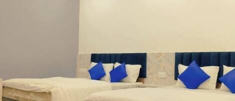 Family Room | Free WiFi