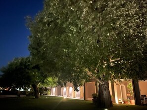 Exterior - Apartment 'Casa Cordigero - Melograno' with Shared Pool, Wi-Fi & Air Conditioning (Ponti Sul Mincio)