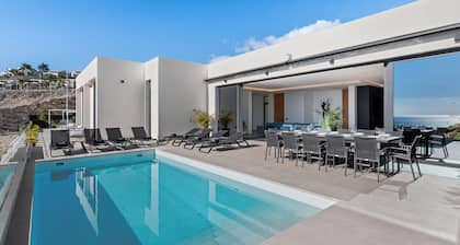 Holiday Villa 'Karat Caldera' with Sea View, Wi-Fi and Air Conditioning