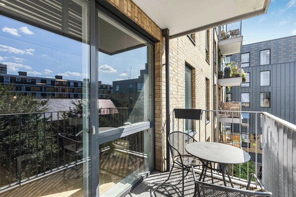 Property grounds - 3BD Canalside Flat in De Beauvoir Town (Greater London)