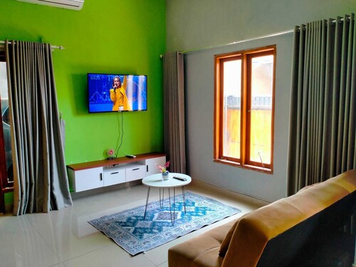 3-Bedroom Fully Furnished house in lovely LC Singaraja North of Bali.
