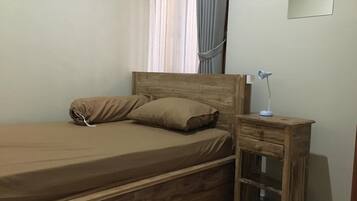 3 bedrooms, bed sheets