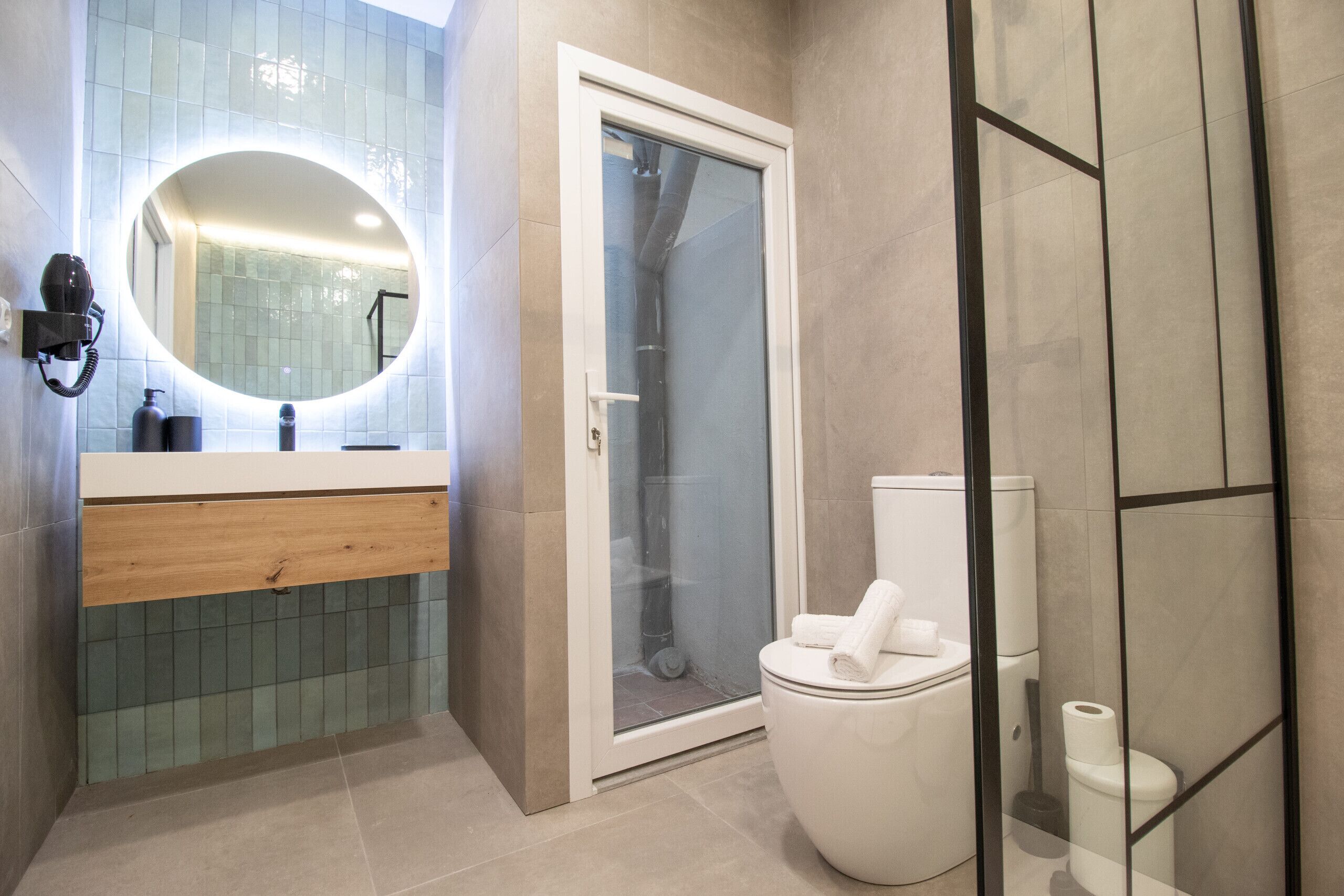 Een douche, een haardroger