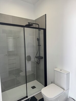 Standard Room | In-room safe, desk, free WiFi