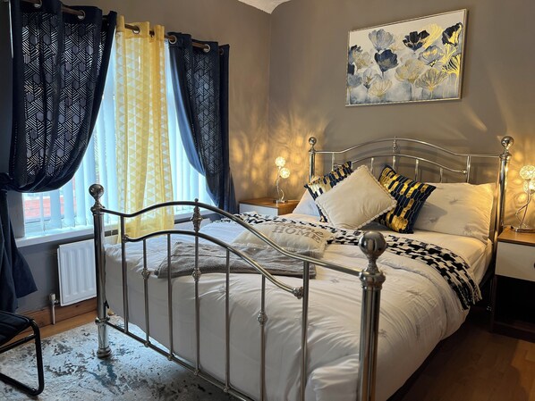 2 sovrum, strykjärn/strykbräda, internet och sängkläder