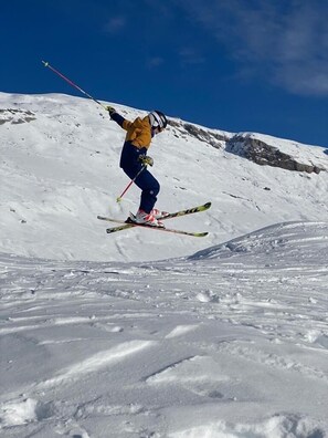 Snow and ski sports